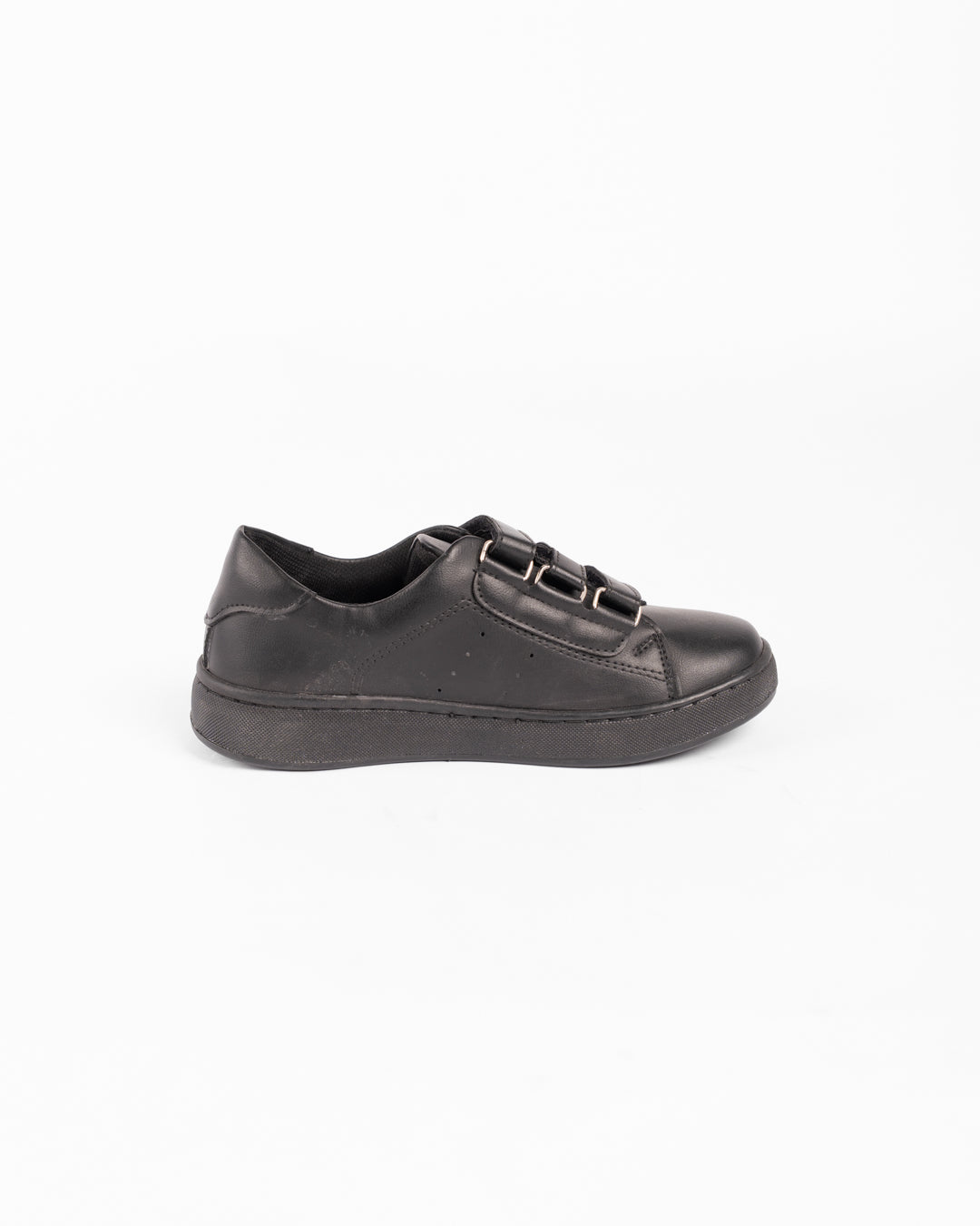 جزمة سوداء ولادي