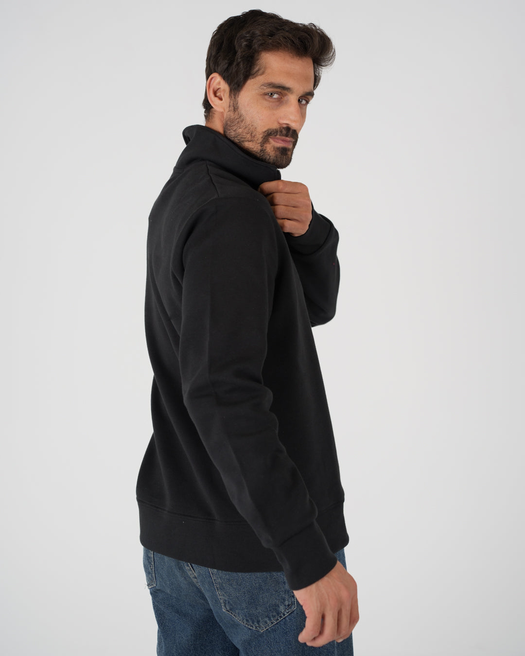 سويت شيرت بسوستة ربع طول