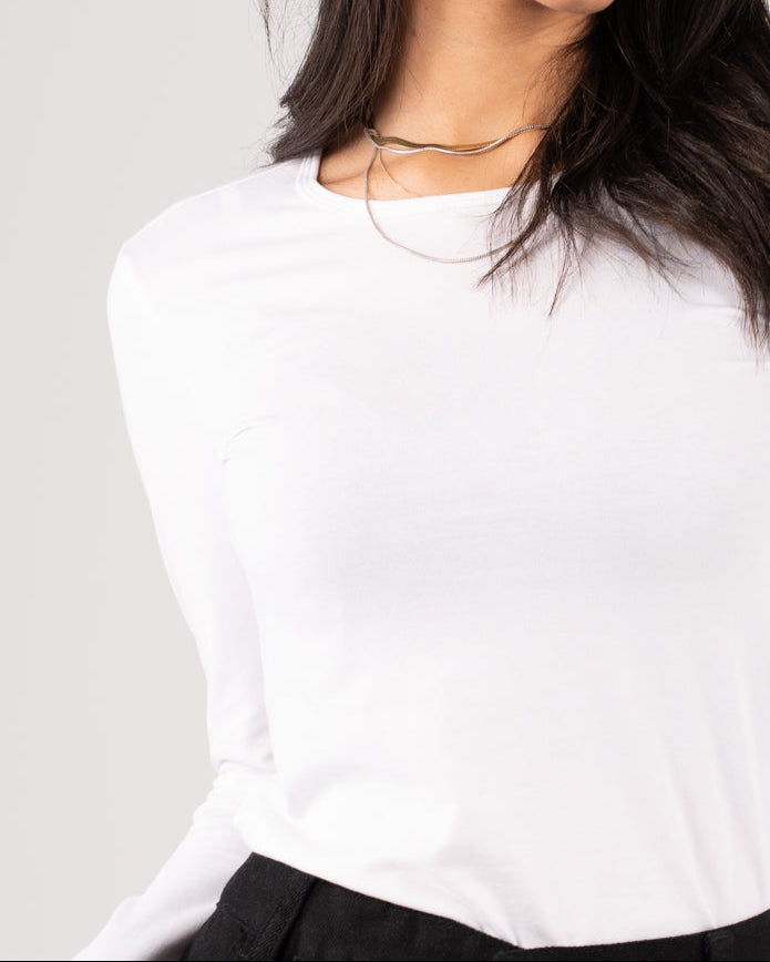 بلوزة نسائية سادة