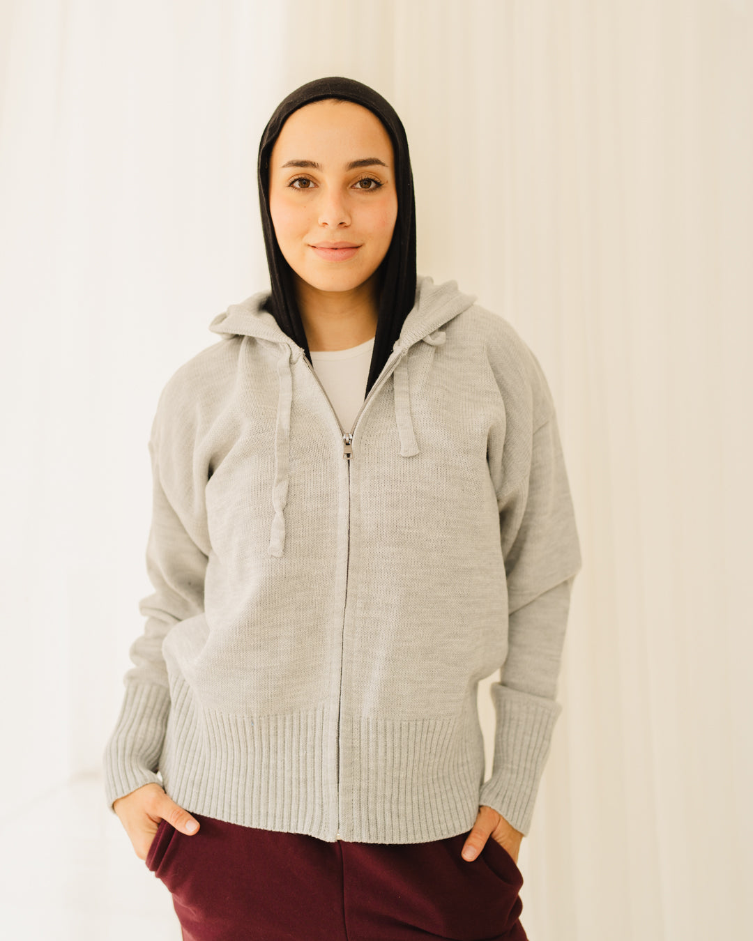 بلوفر نسائي سادة