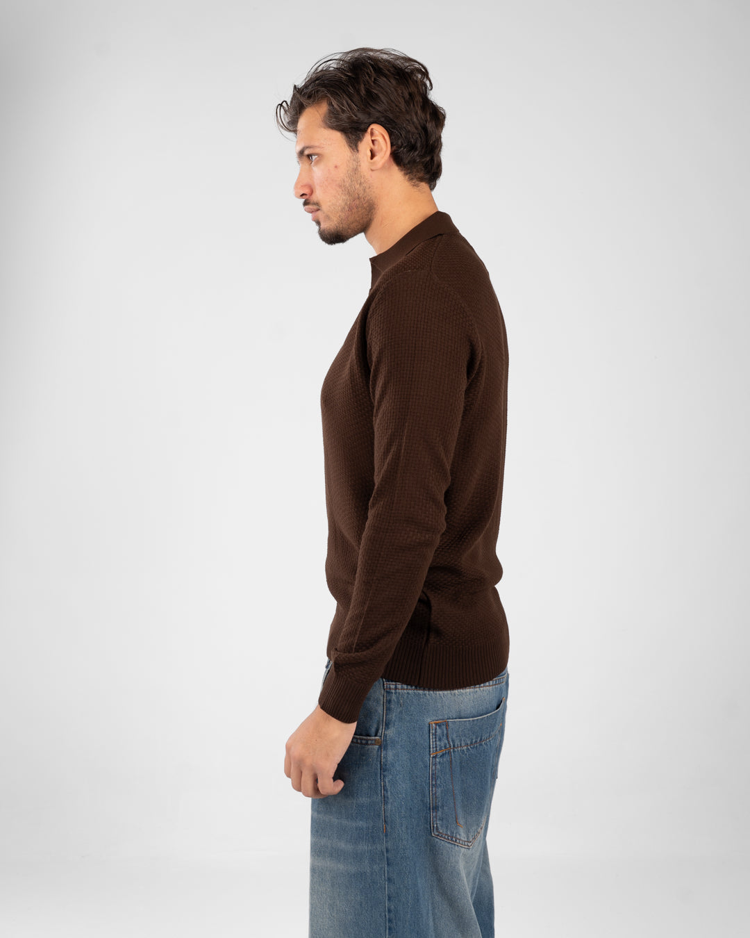 بلوفر رجالي أساسي بياقة