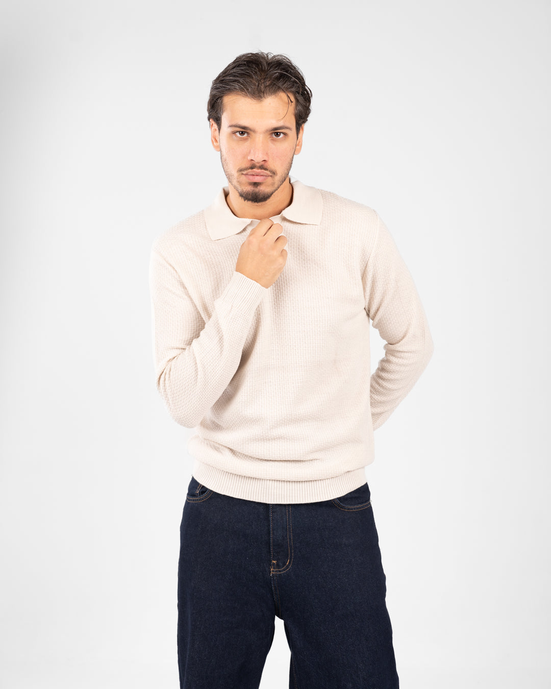 بلوفر رجالي أساسي بياقة