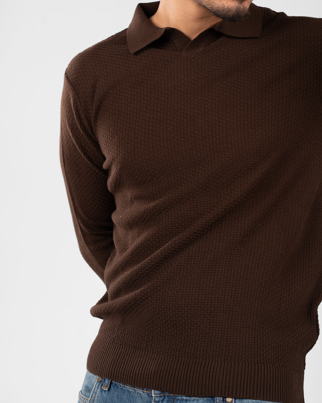 بلوفر رجالي أساسي بياقة