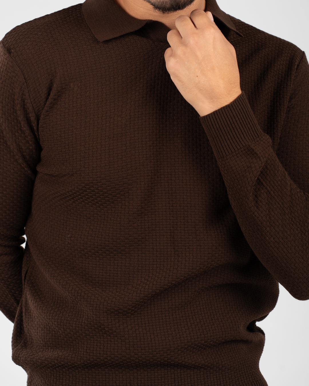 بلوفر رجالي أساسي بياقة