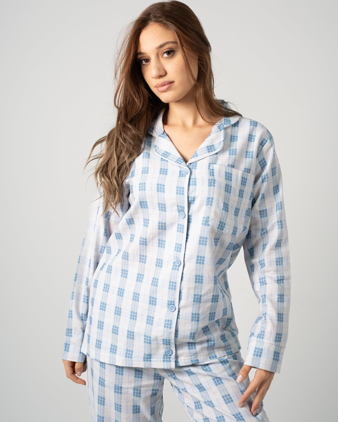 بيجامة كاروهات