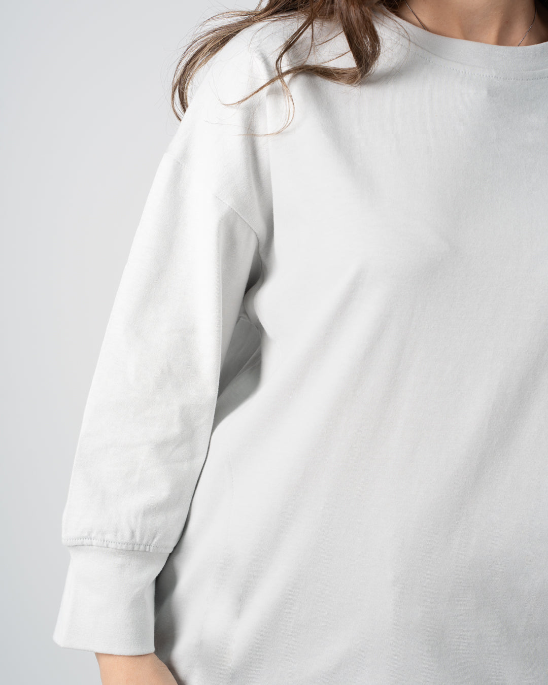 بلوزة أساسية سادة