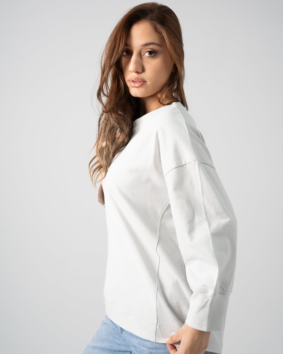 بلوزة أساسية سادة