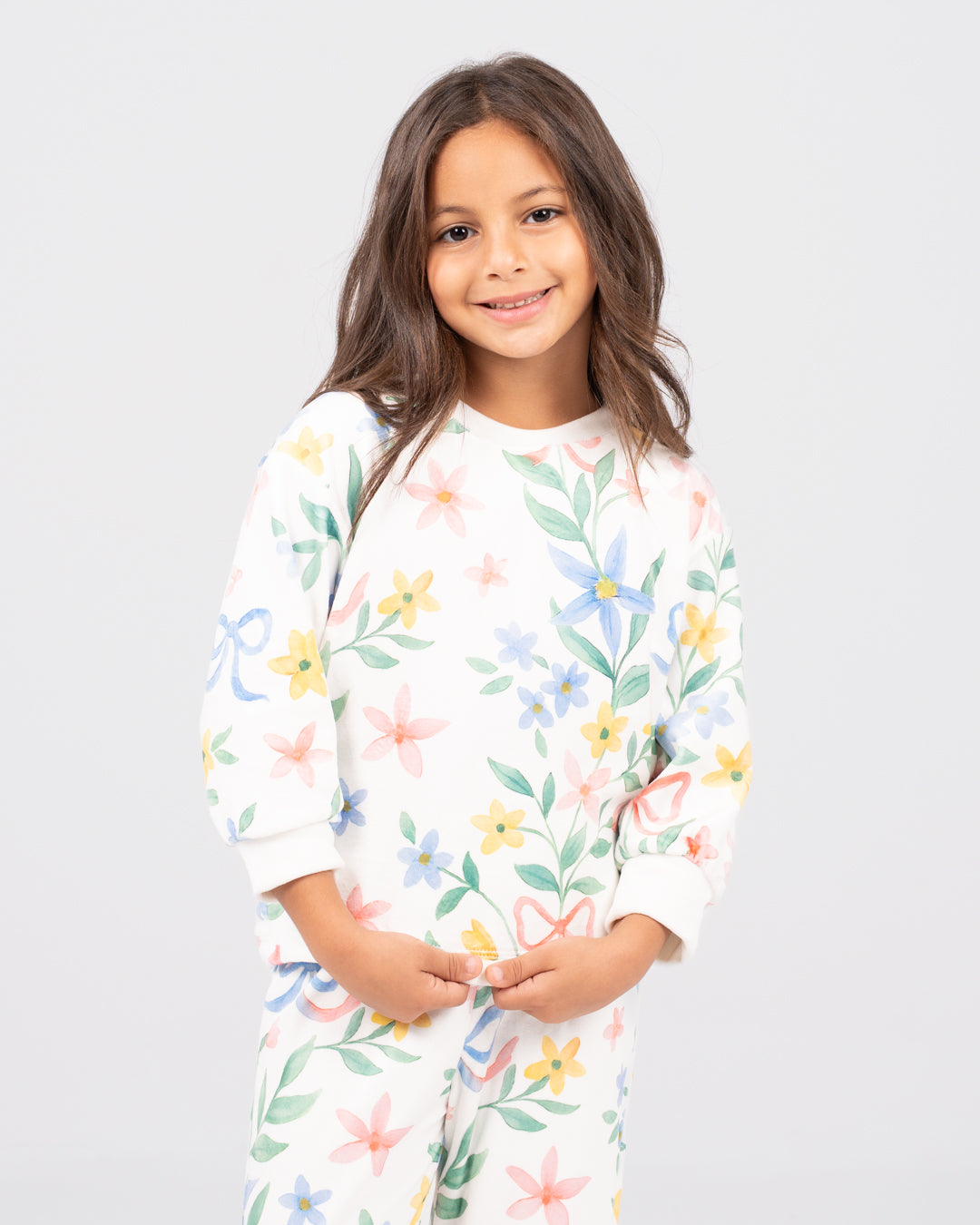 بيجامات فتاة الشريط