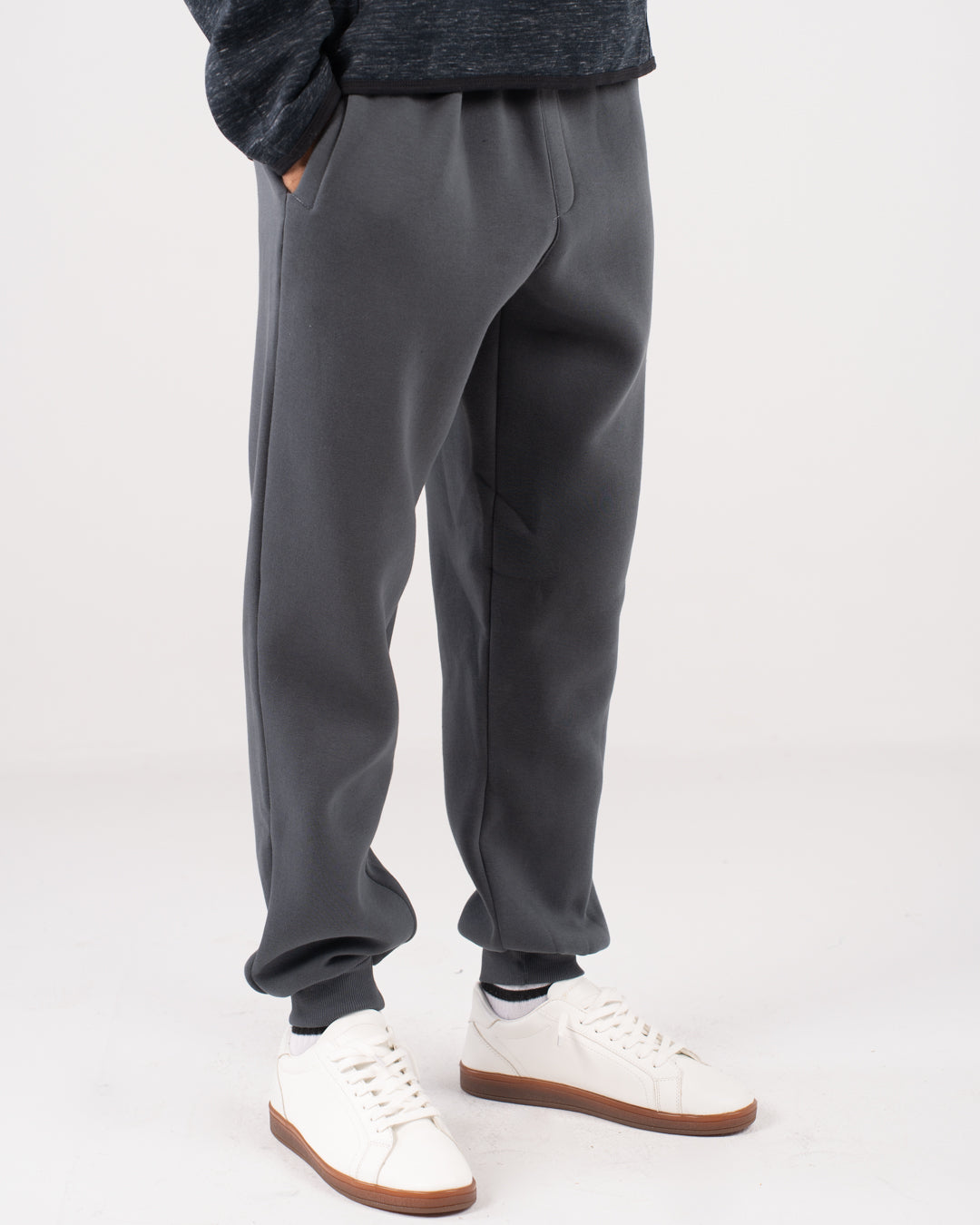 بنطلون رياضي رجالي أساسي