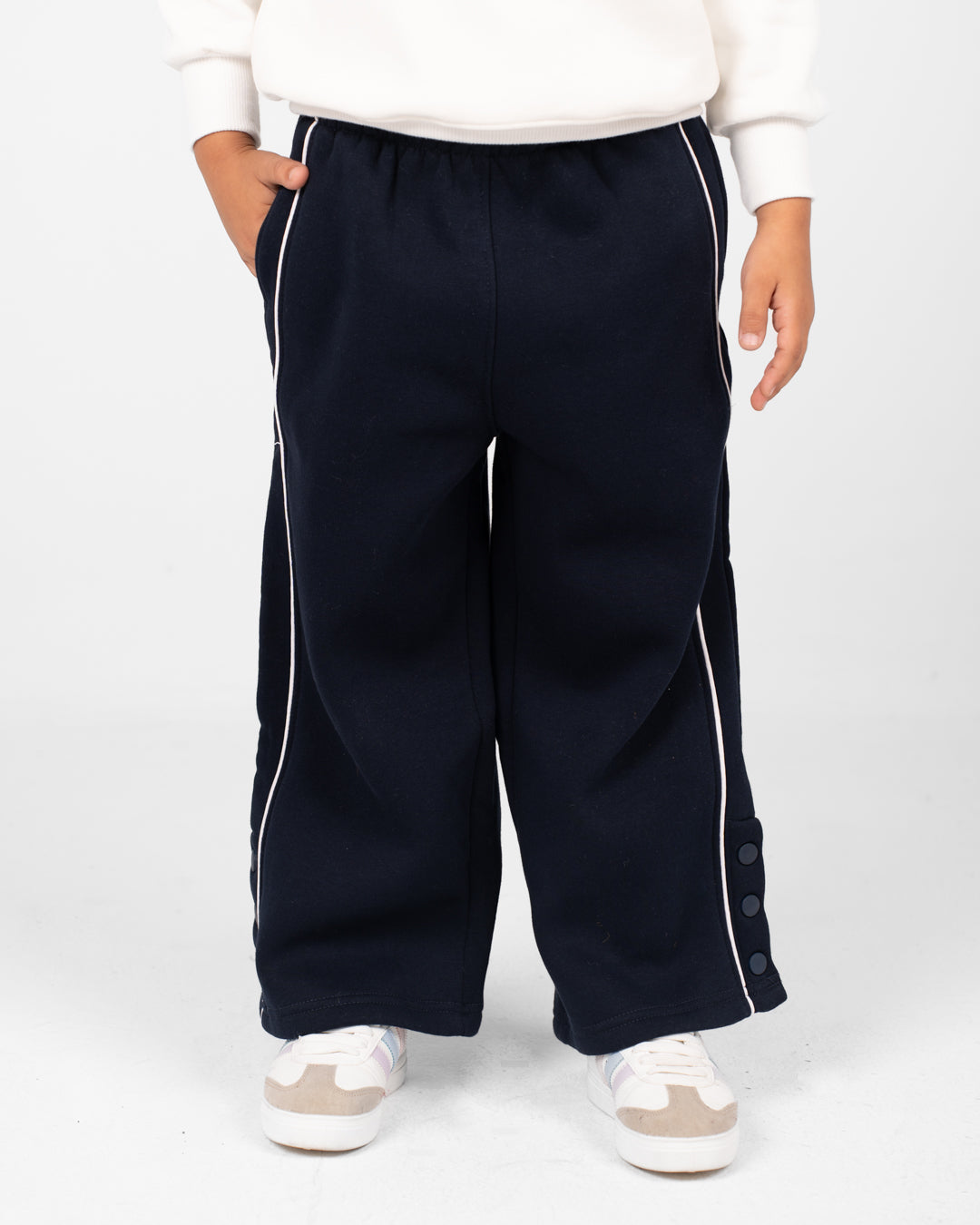 Buttoned Girl SweatPants