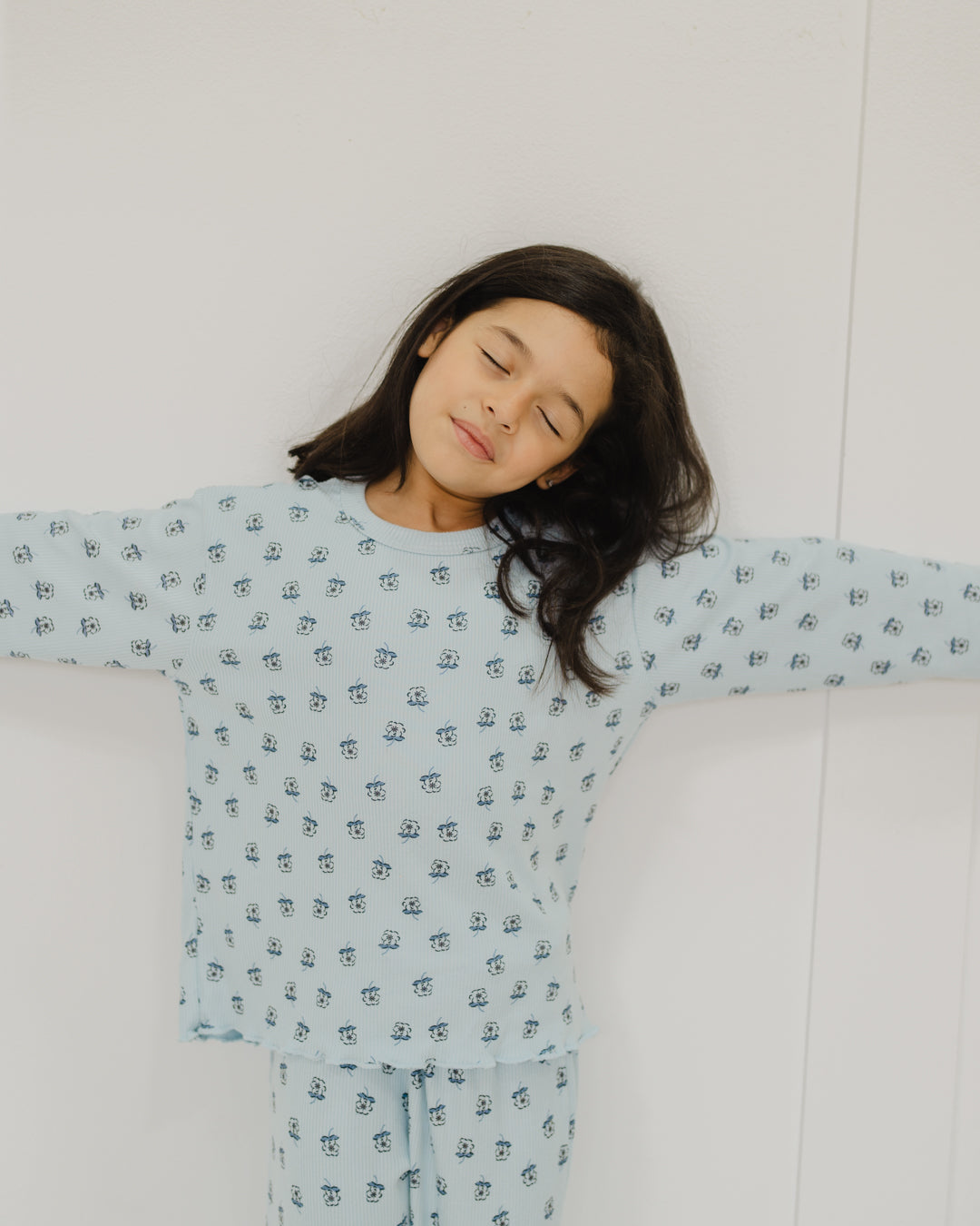 بيجامة ورد بناتي