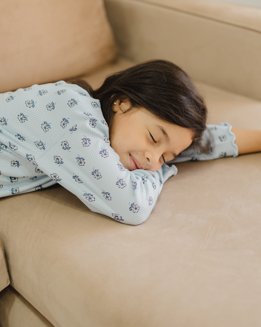 بيجامة ورد بناتي