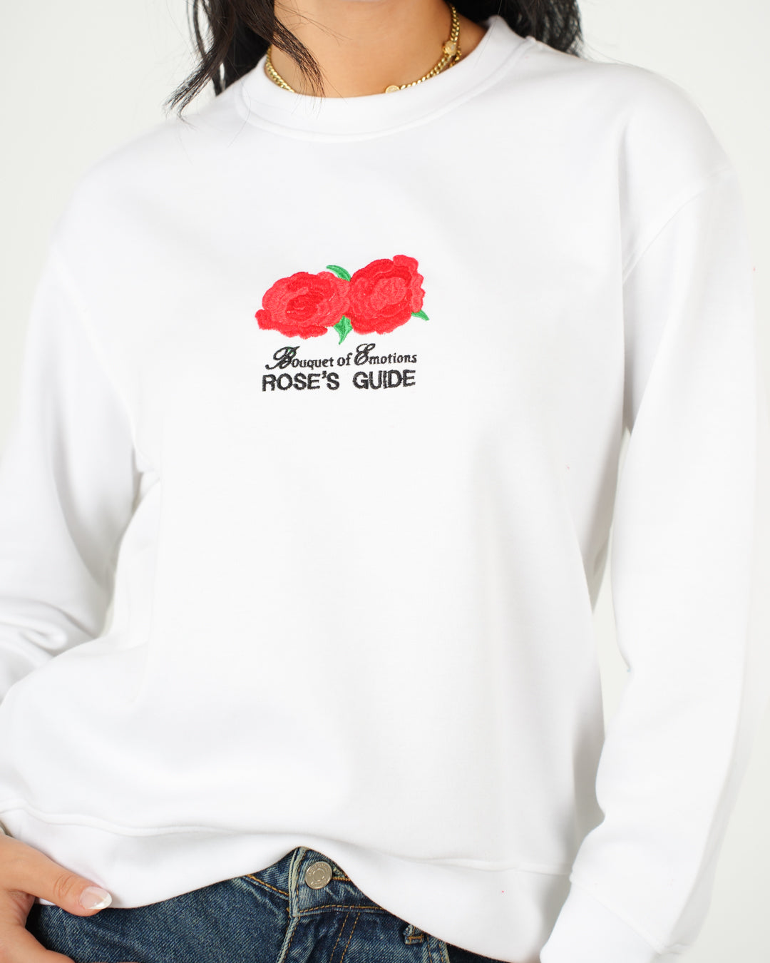 سويت شيرت رجالي برقبة مستديرة وتطريز