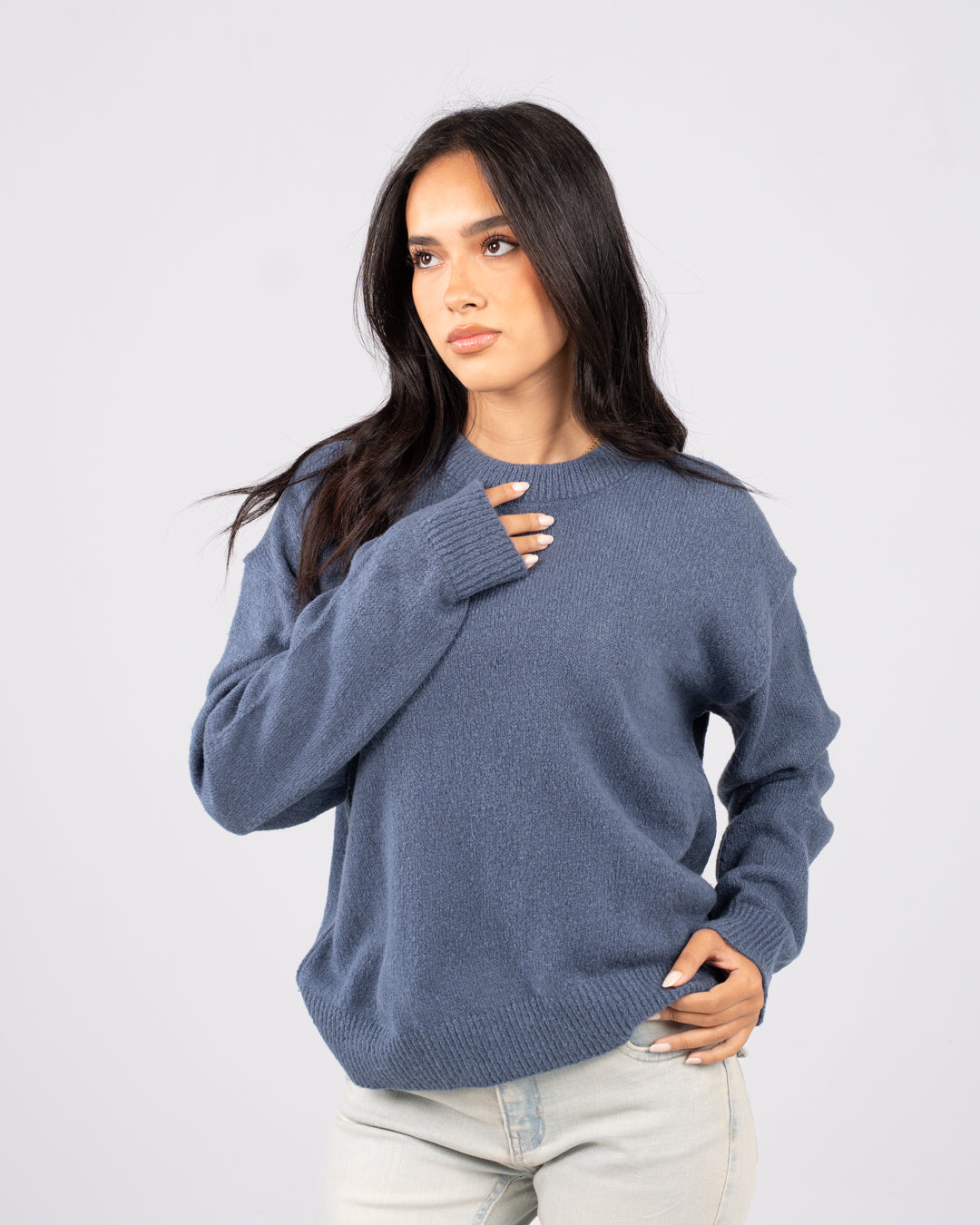 بلوفر نسائي أساسي