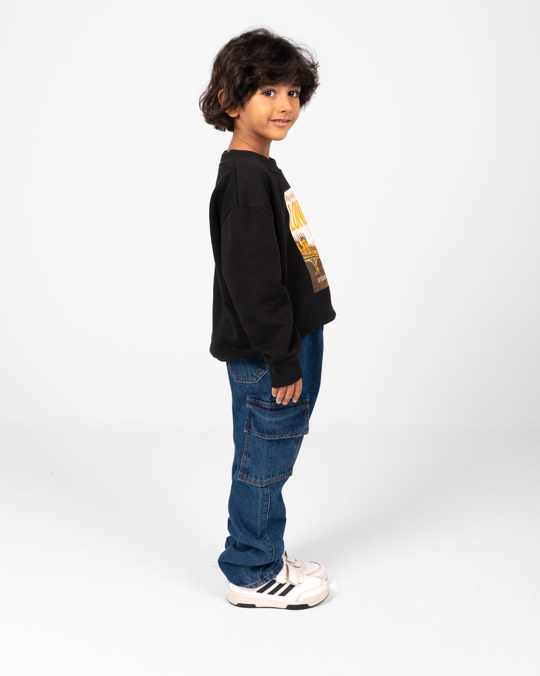 قميص لندن للأولاد بياقة دائرية