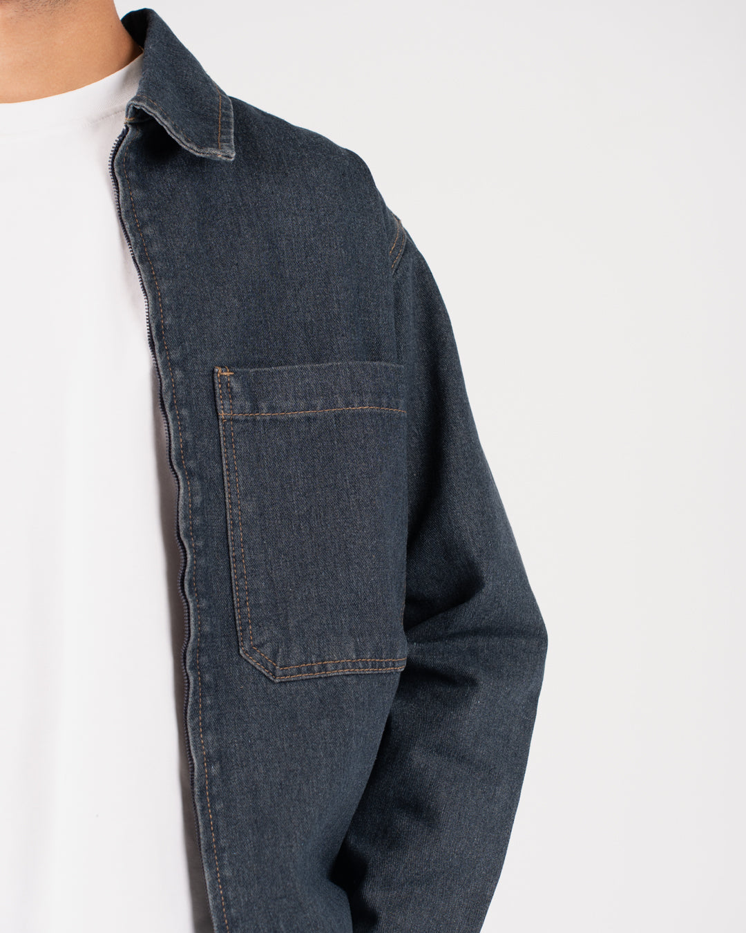 جاكيت جينز رجالي