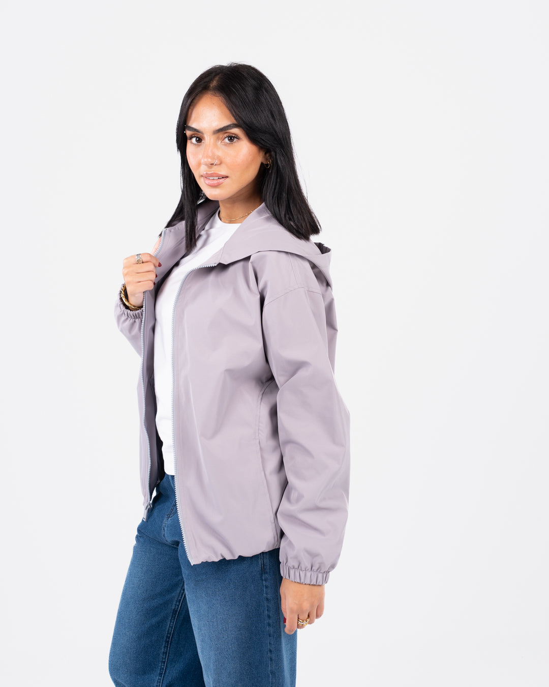 سترة نسائية مقاومة للماء