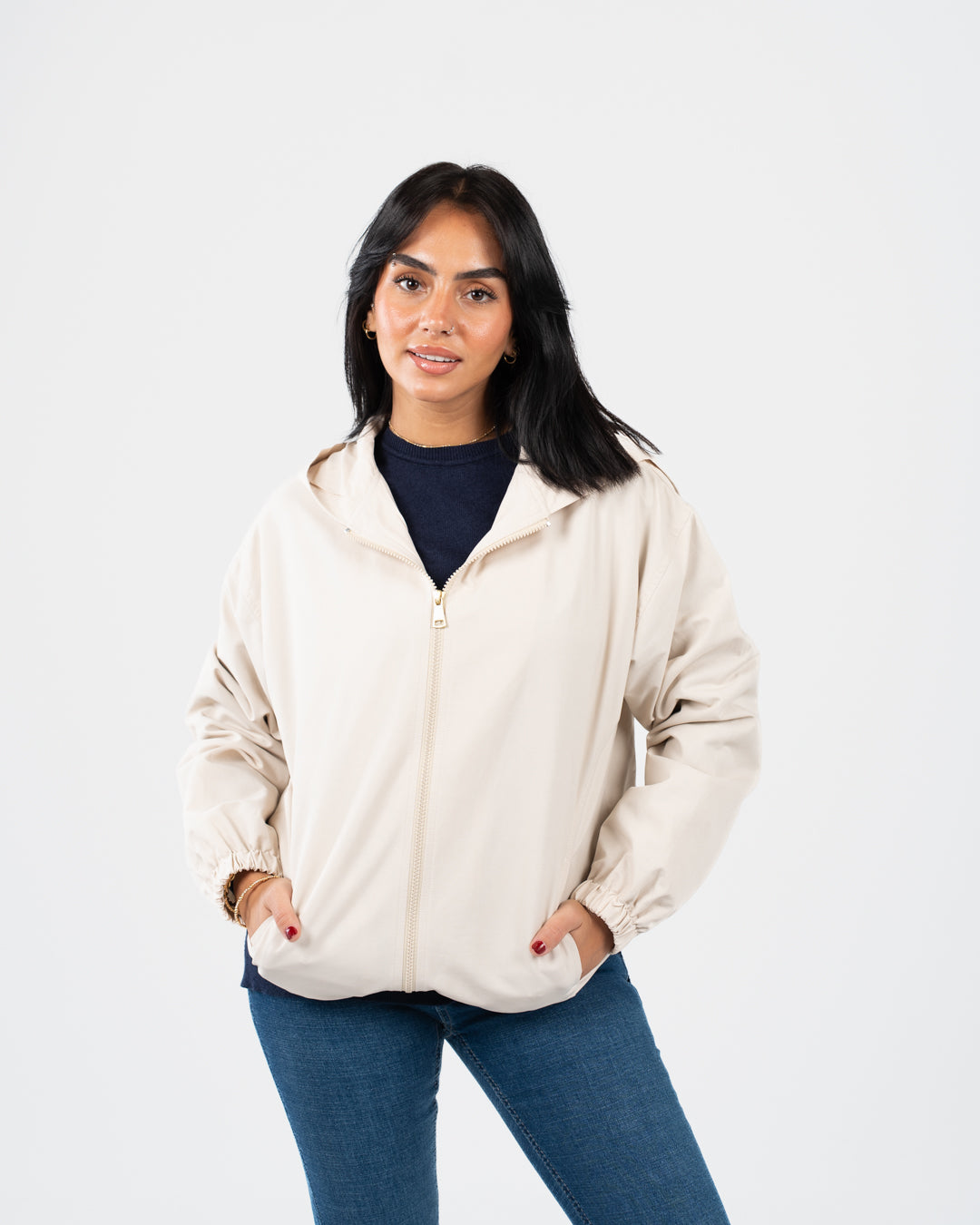 سترة نسائية مقاومة للماء