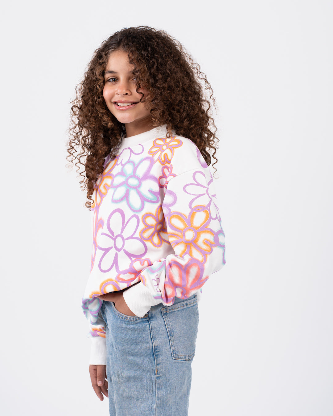سويت شيرت مطبوع عليه زهور للبنات