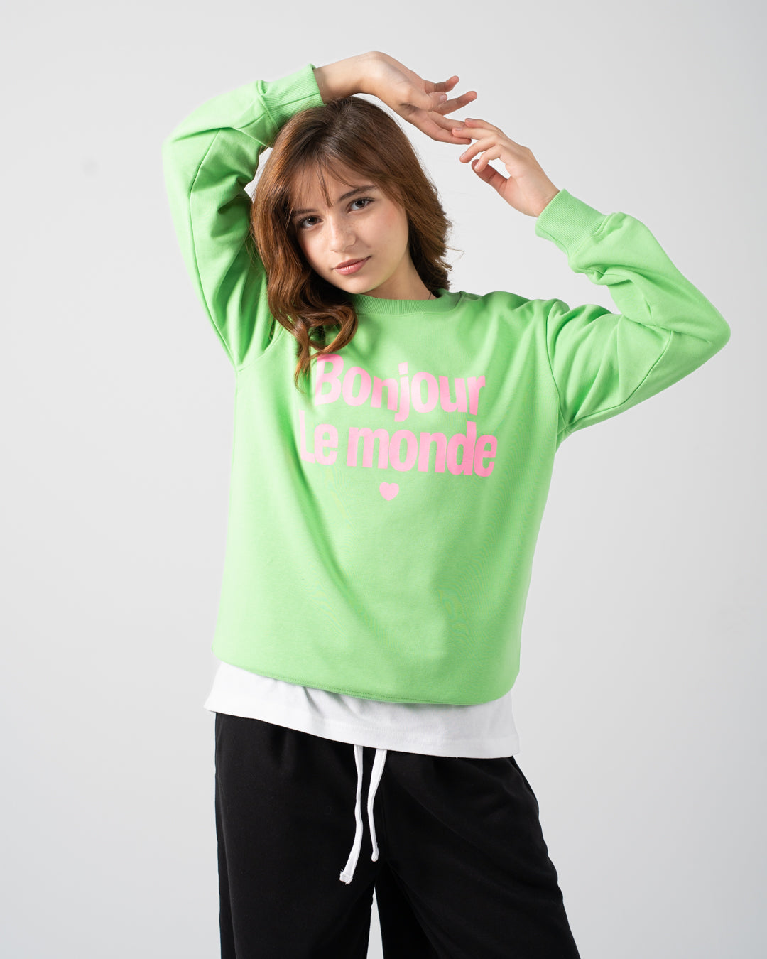 سويت شيرت بناتي بونجور برقبة دائرية