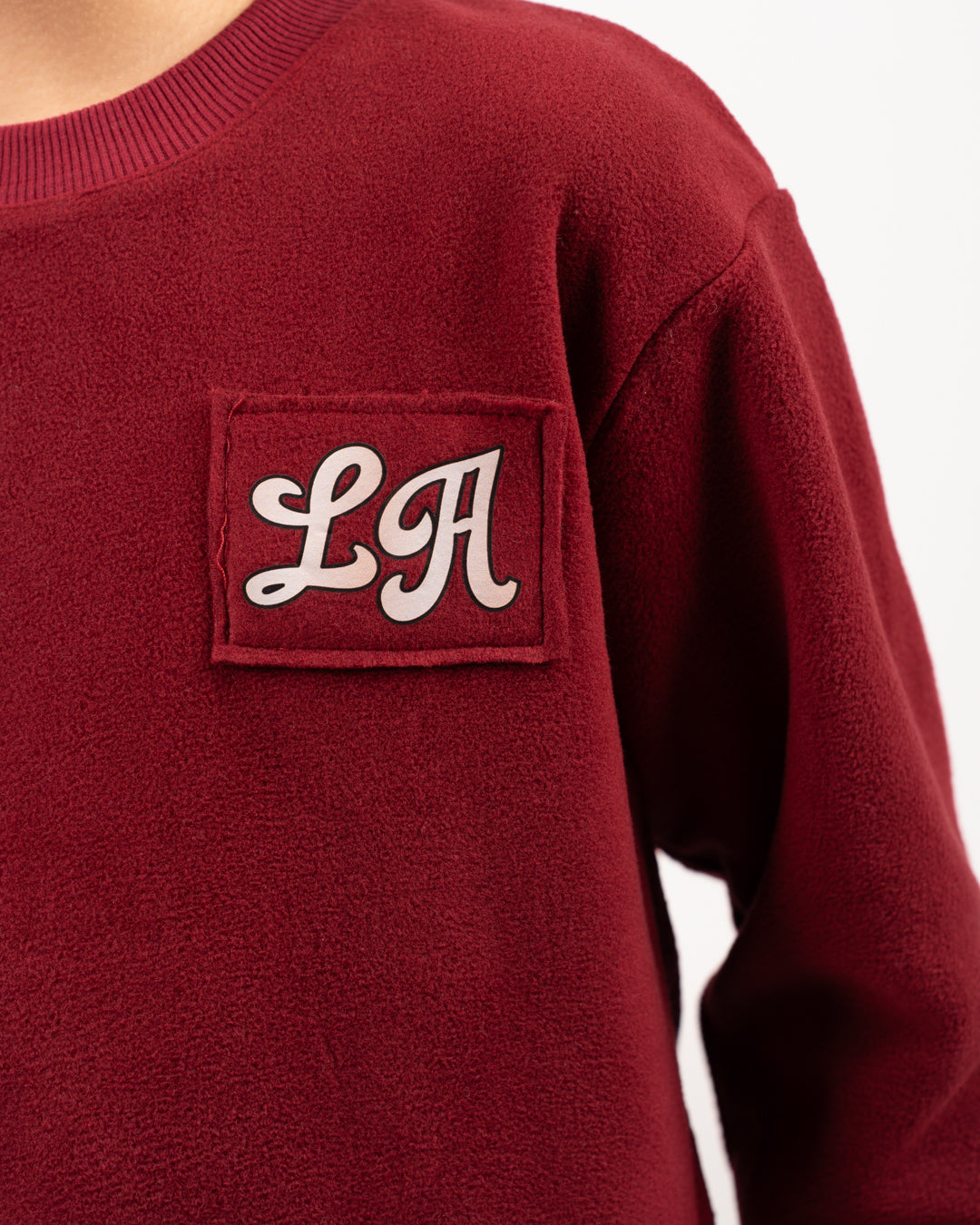 بيجامة للأولاد مطبوعة بشعار لوس أنجلوس