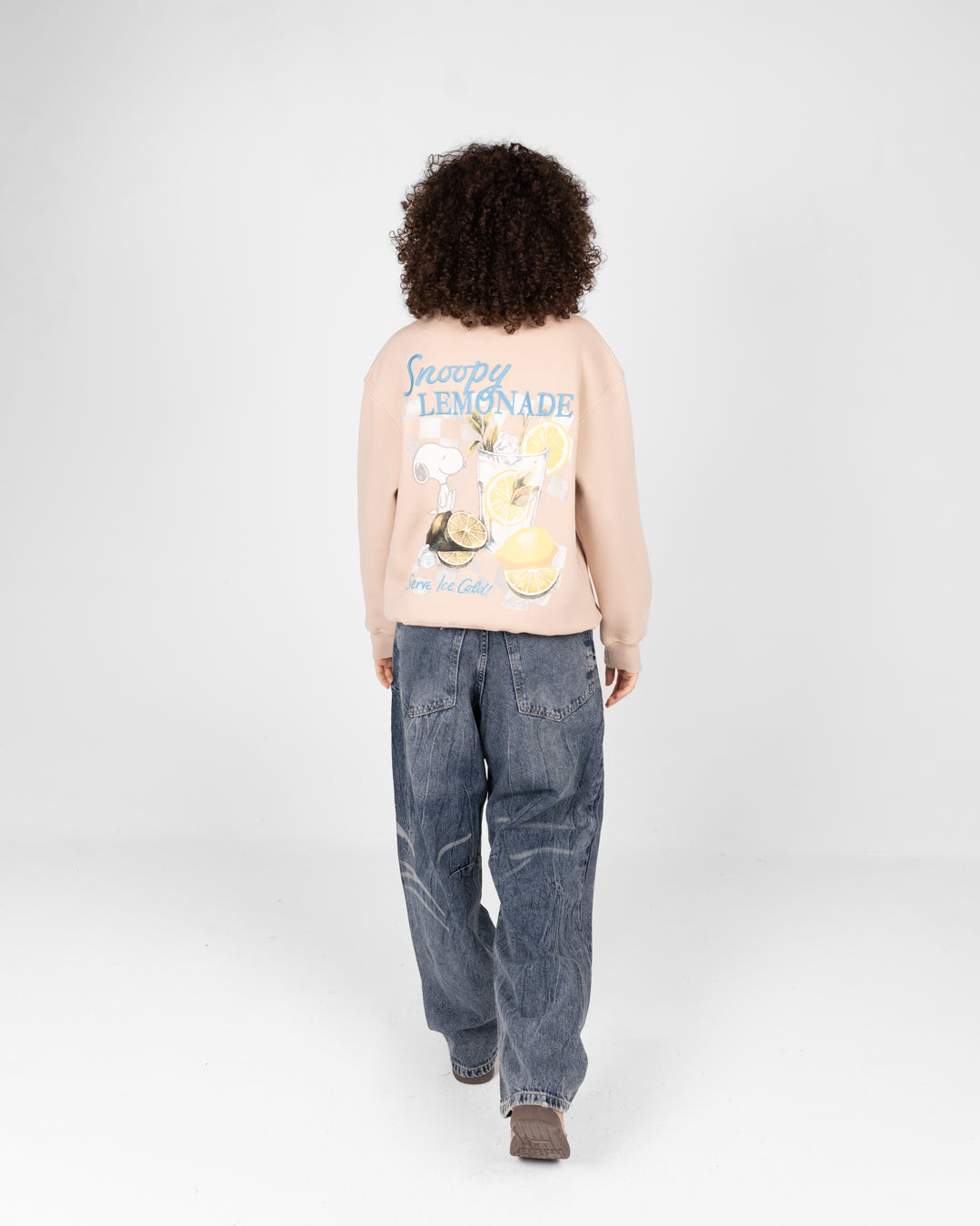 بلوزة سنوبي النسائية بياقة دائرية