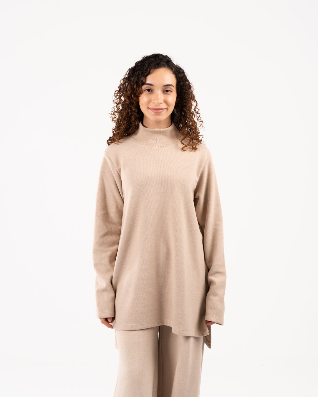 سترة نسائية من الكشمير برقبة عالية