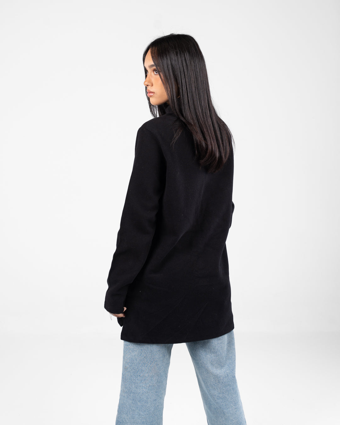 سترة نسائية من الكشمير برقبة عالية