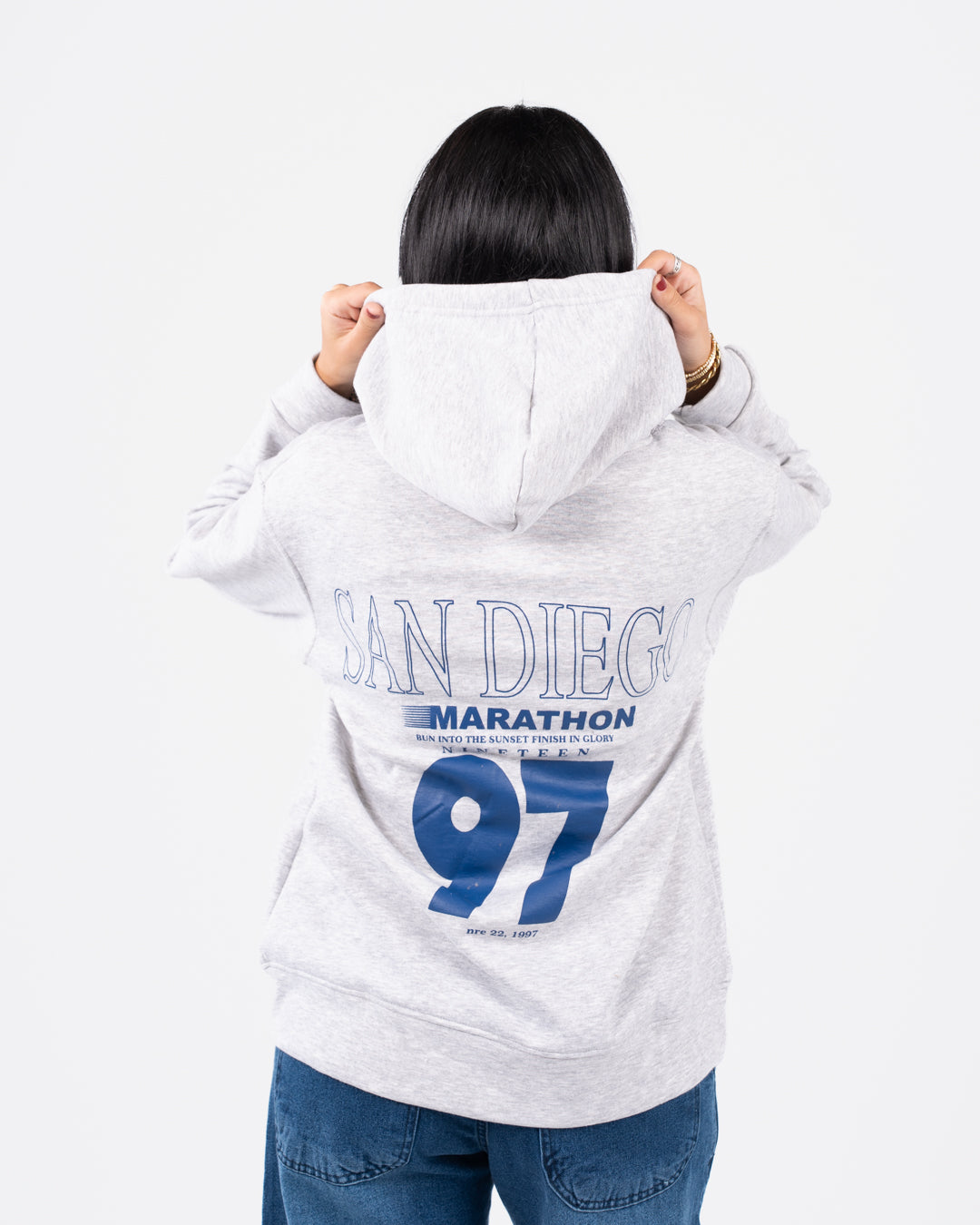 سويتشيرت حريمي