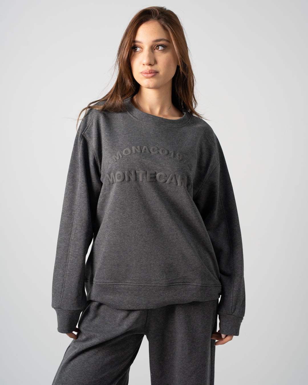 سويتر نسائي