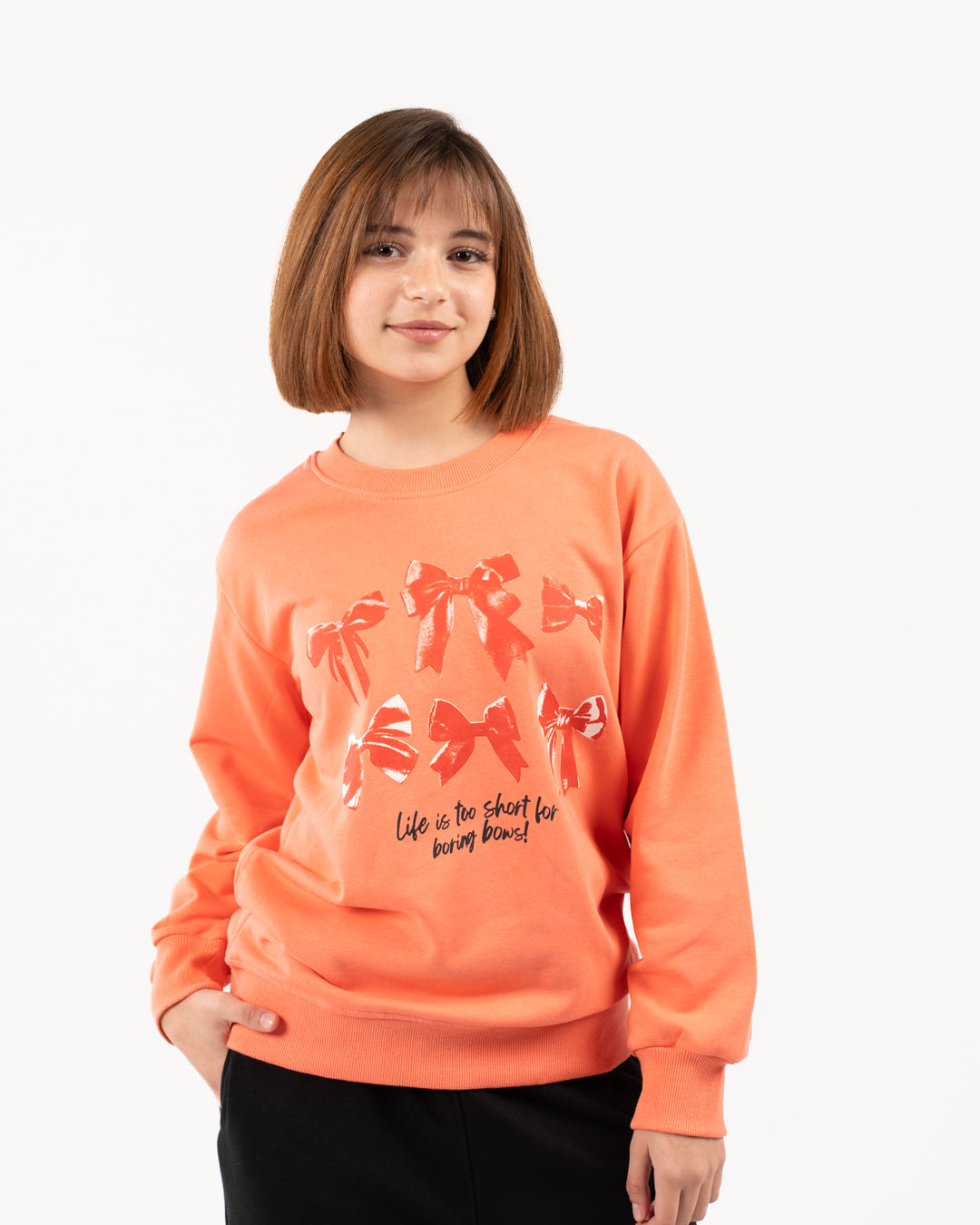 سويت شيرت مطبوع عليه شرائط للبنات