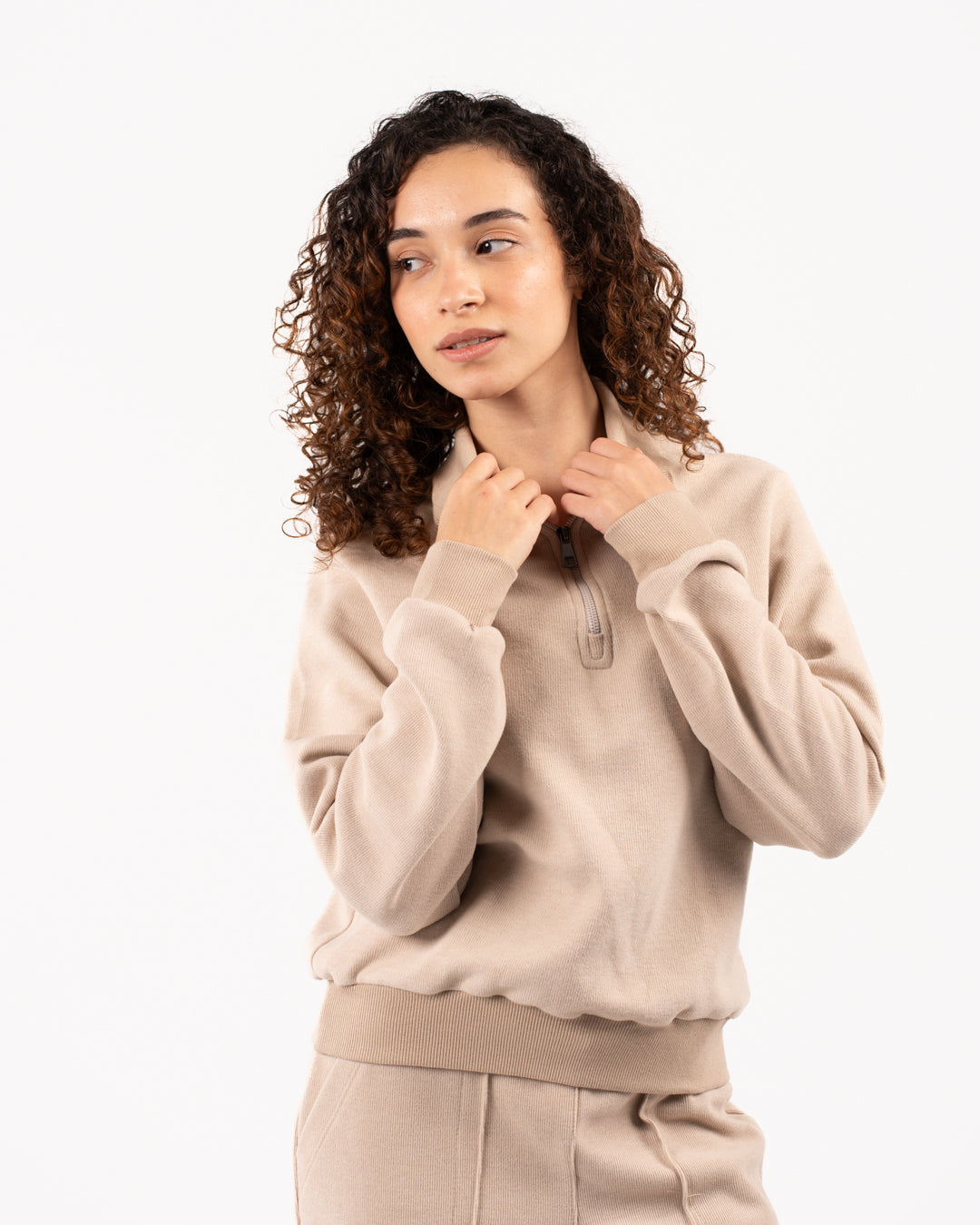 سويت شيرت نسائي بسحاب ربع