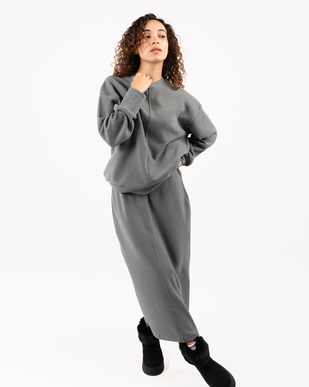 تنورة نسائية أساسية