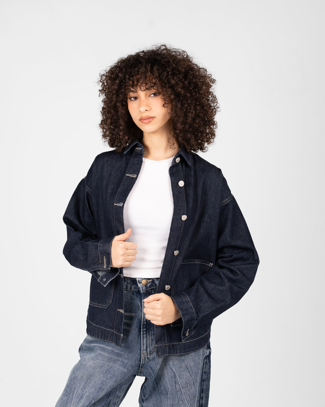 سترة جينز نسائية