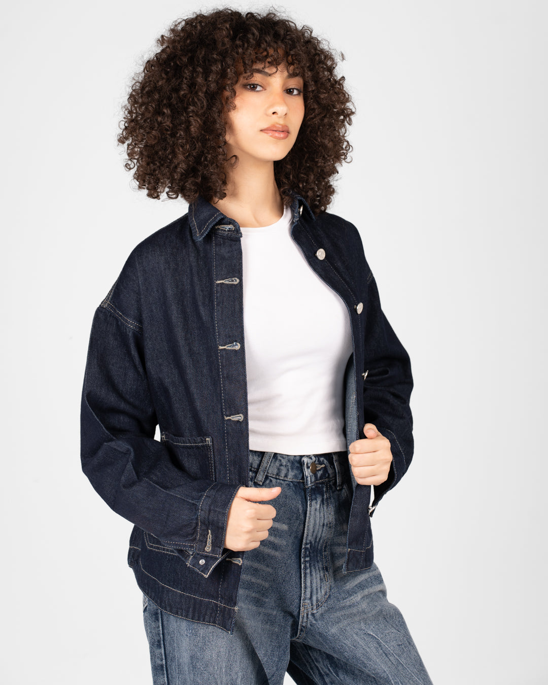 سترة جينز نسائية