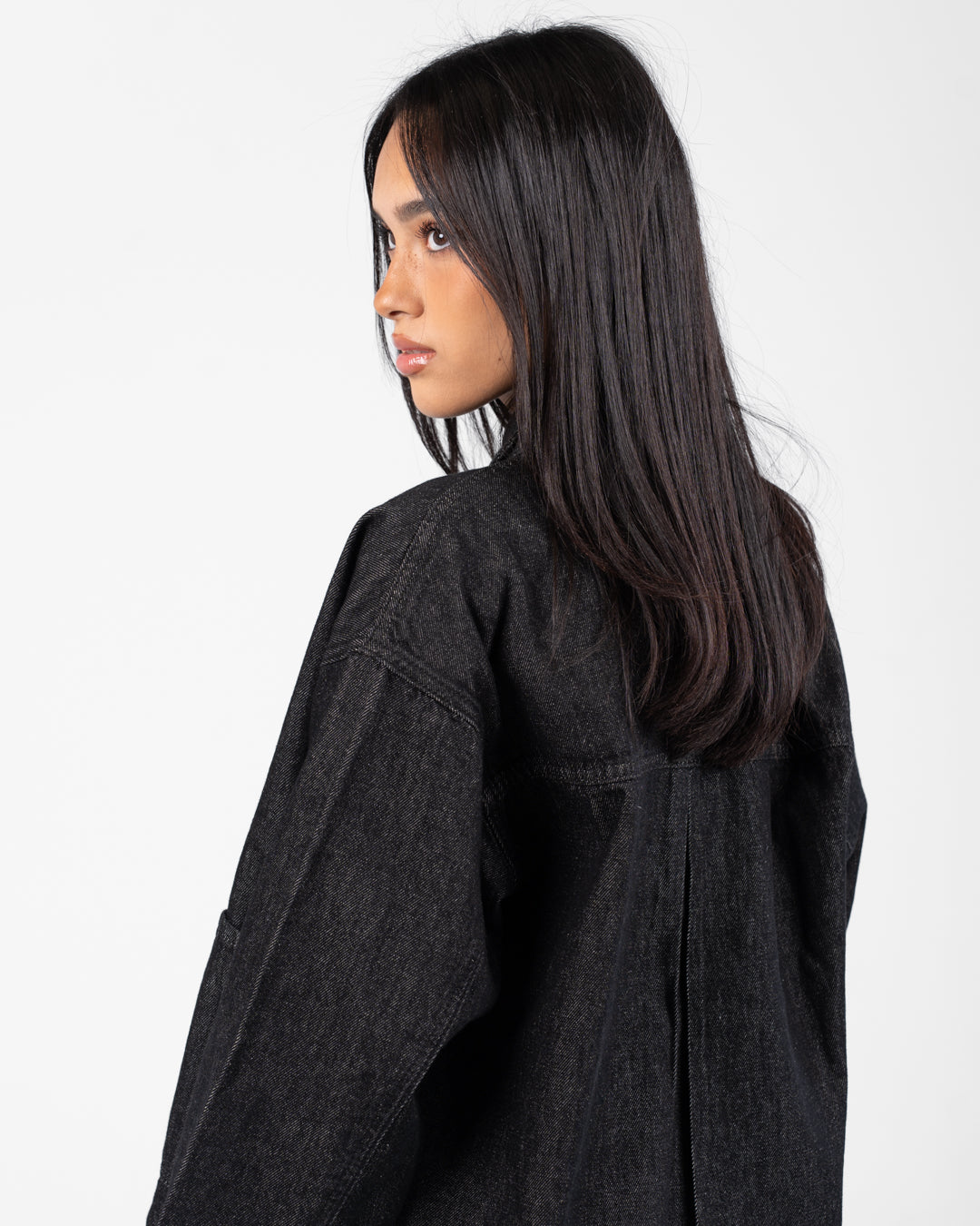 سترة جينز نسائية