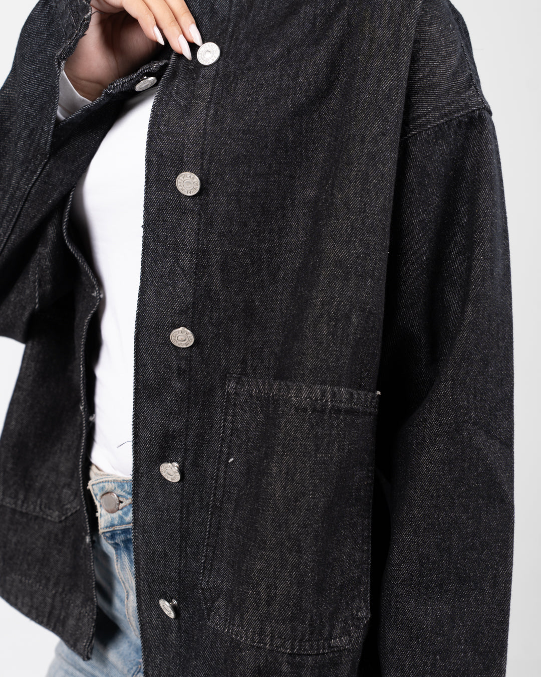 سترة جينز نسائية