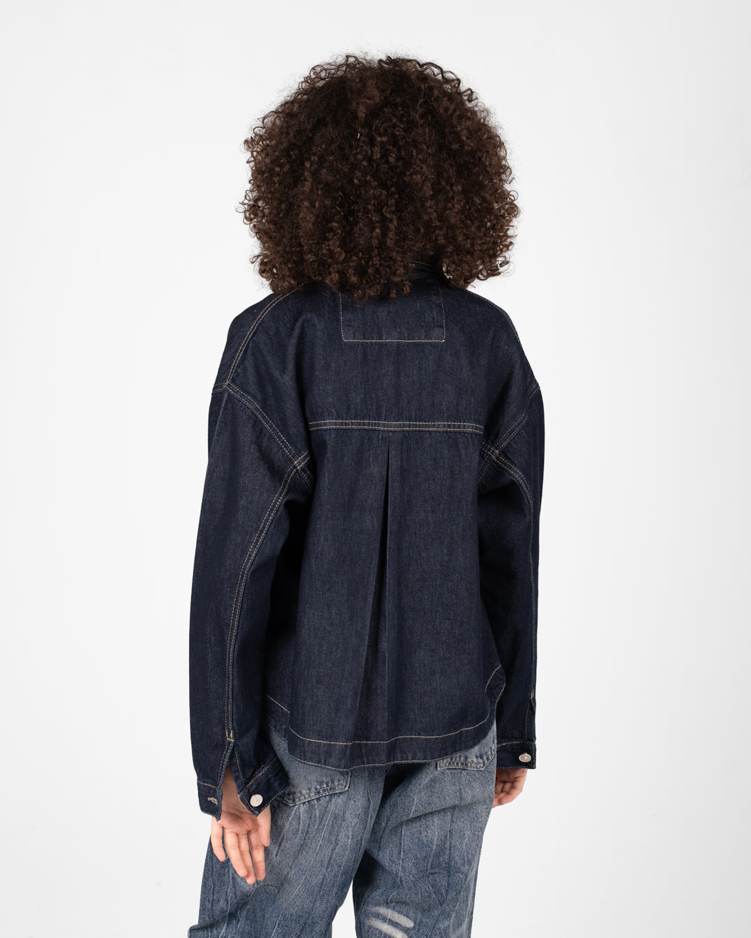 سترة جينز نسائية