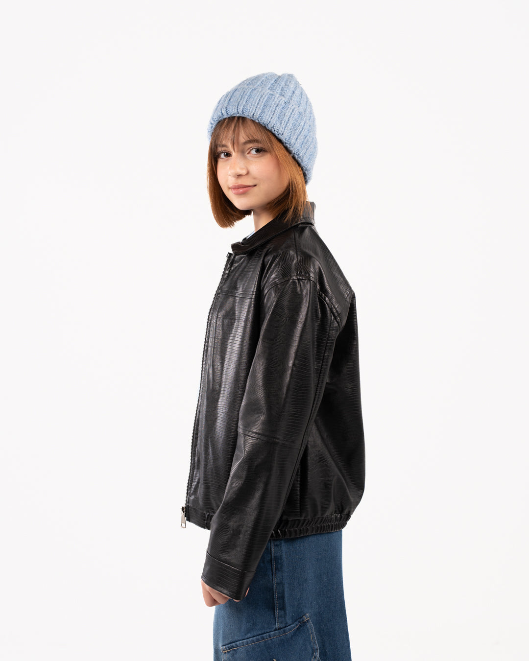 سترة جلدية للبنات