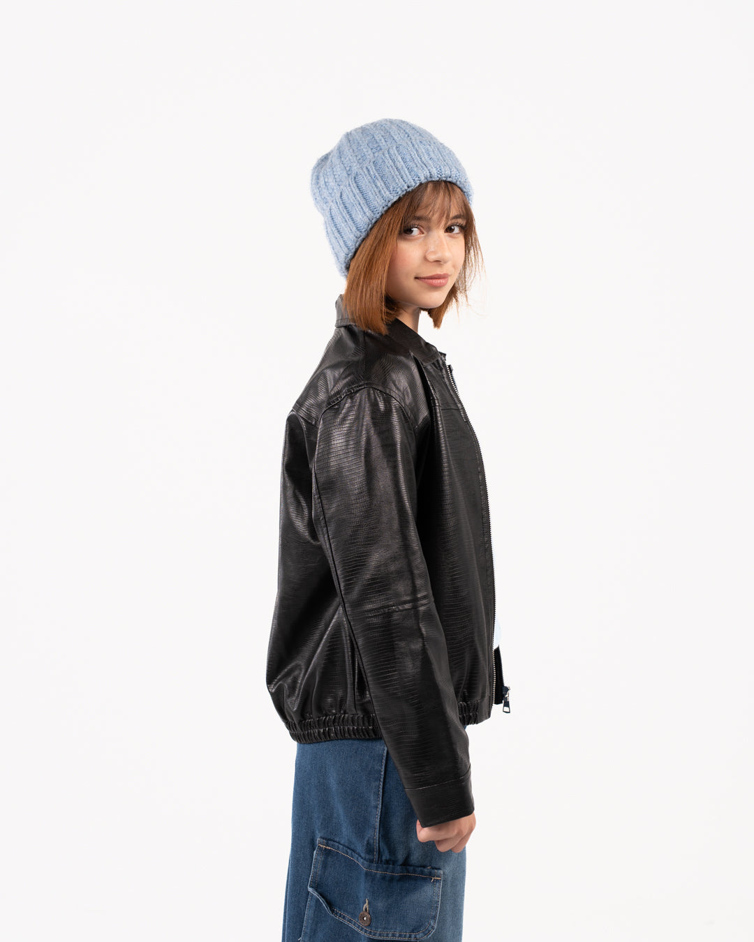 سترة جلدية للبنات