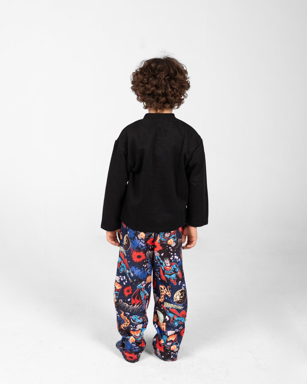 بيجامات أولاد بياقة دائرية