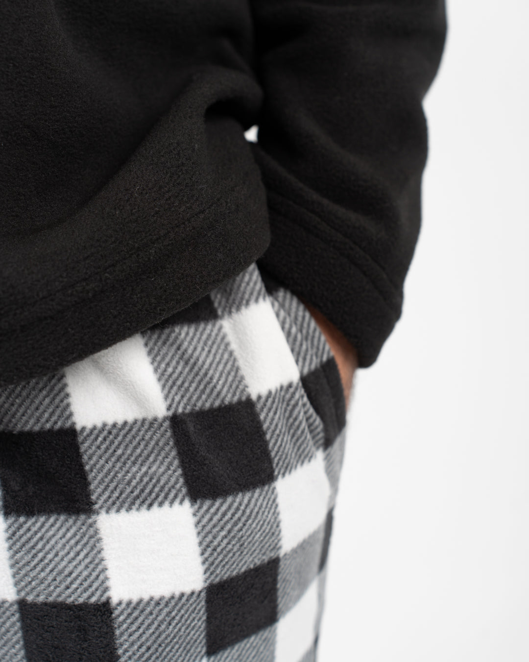 Men Pyjamas Plain Top and Plaid Pants