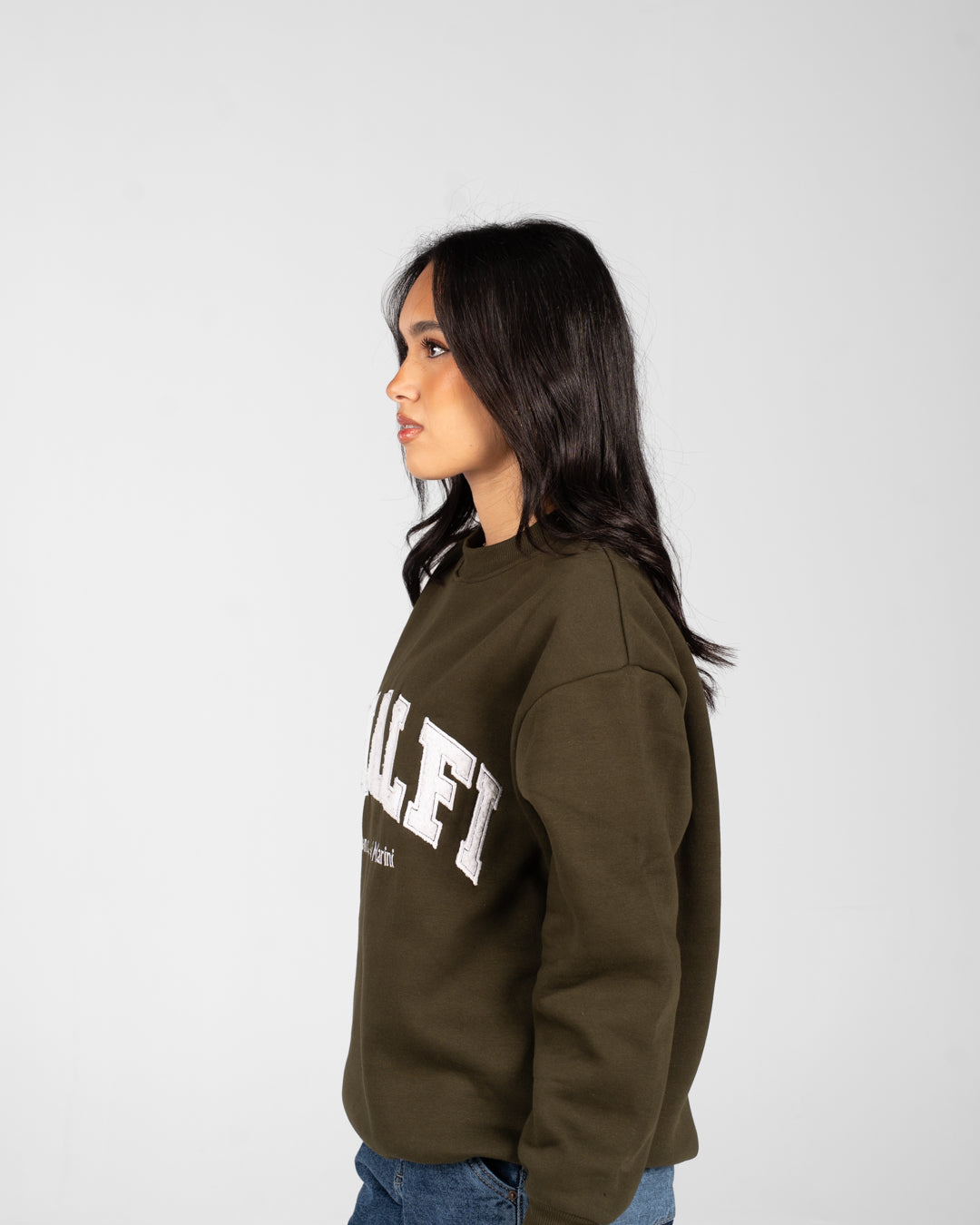 سويت شيرت نسائي بطبعة وياقة دائرية