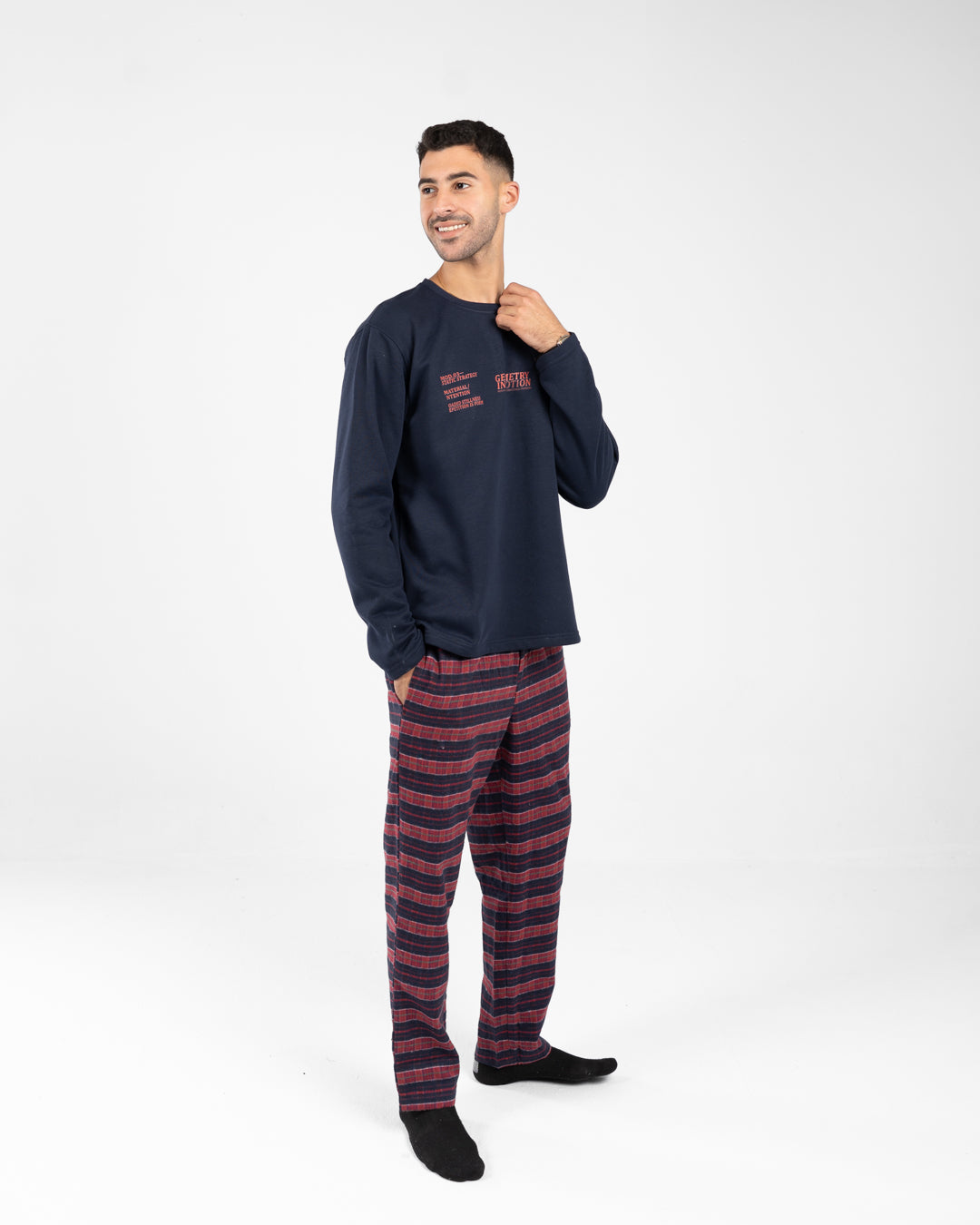 Men Pyjamas Plaid Pants and Plain Top