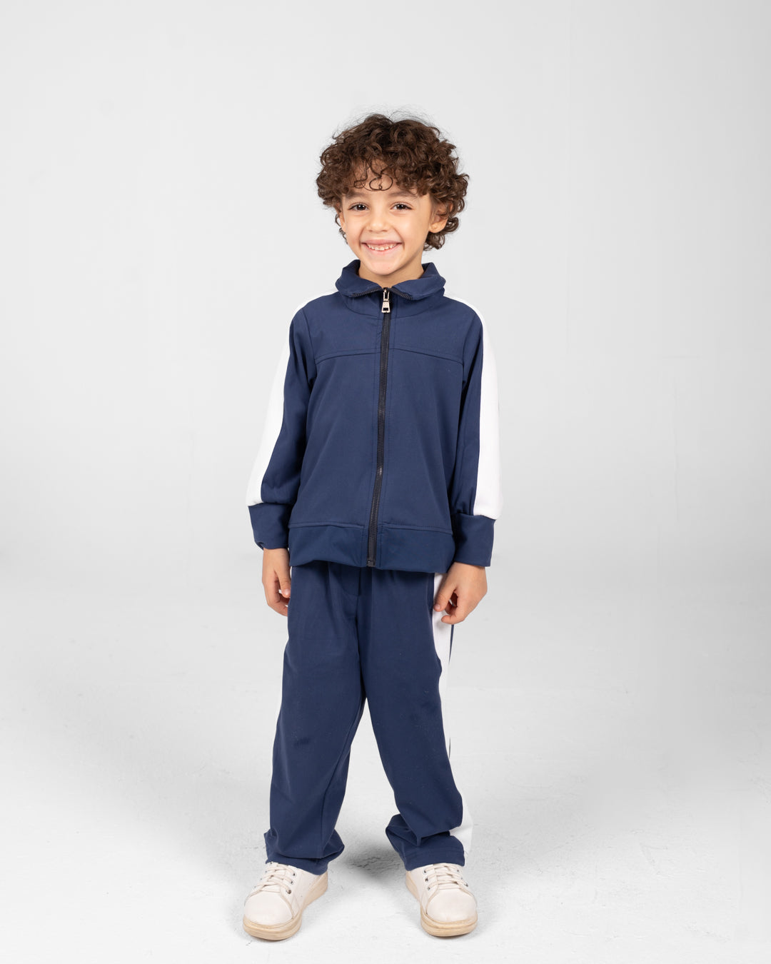 طقم رياضي للأولاد