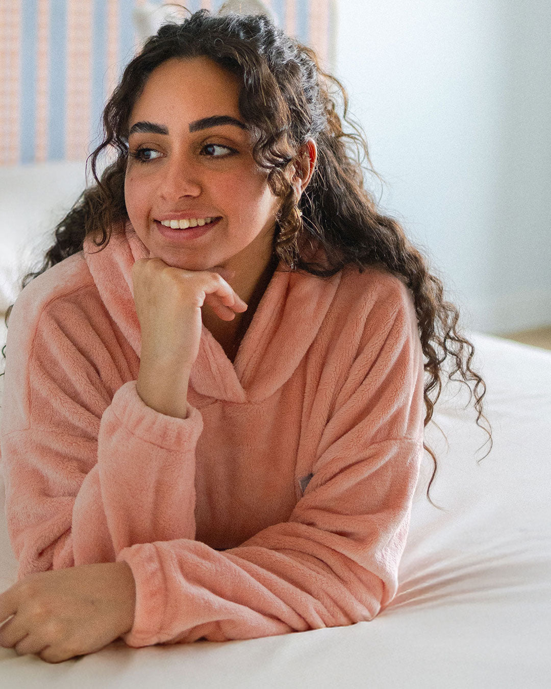 بيجامات نسائية مطرزة