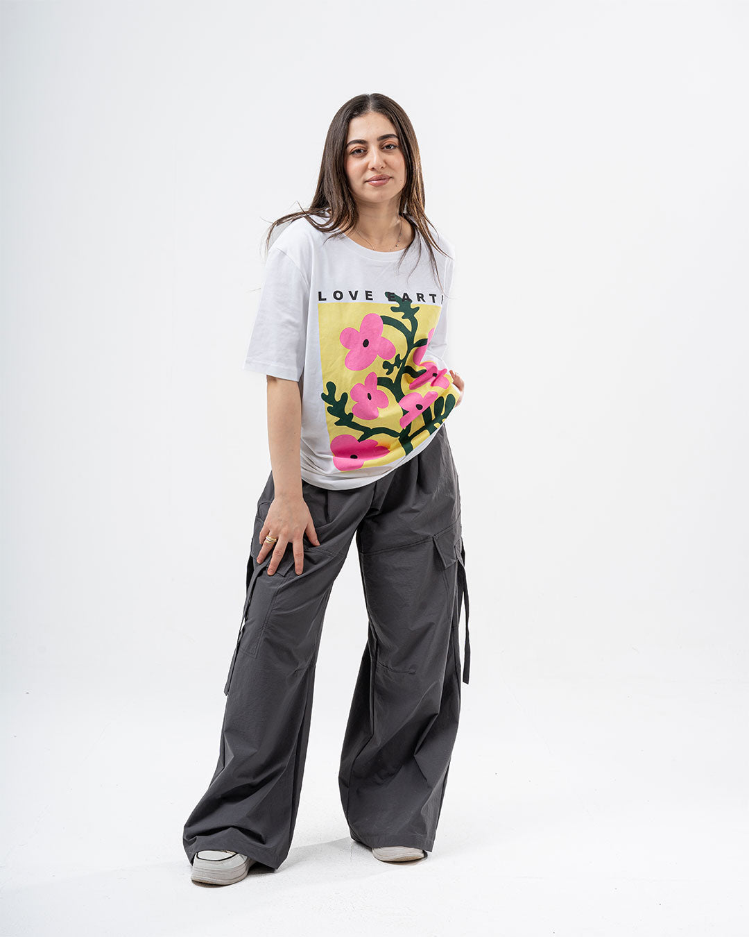 تي شيرت نسائي كبير الحجم