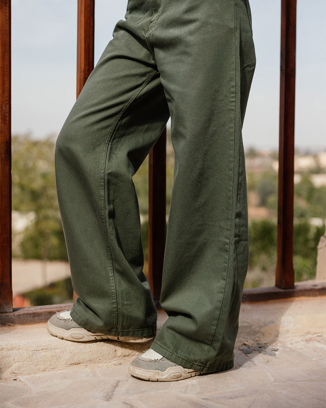 بنطلون جبردين نسائي واسع الساق