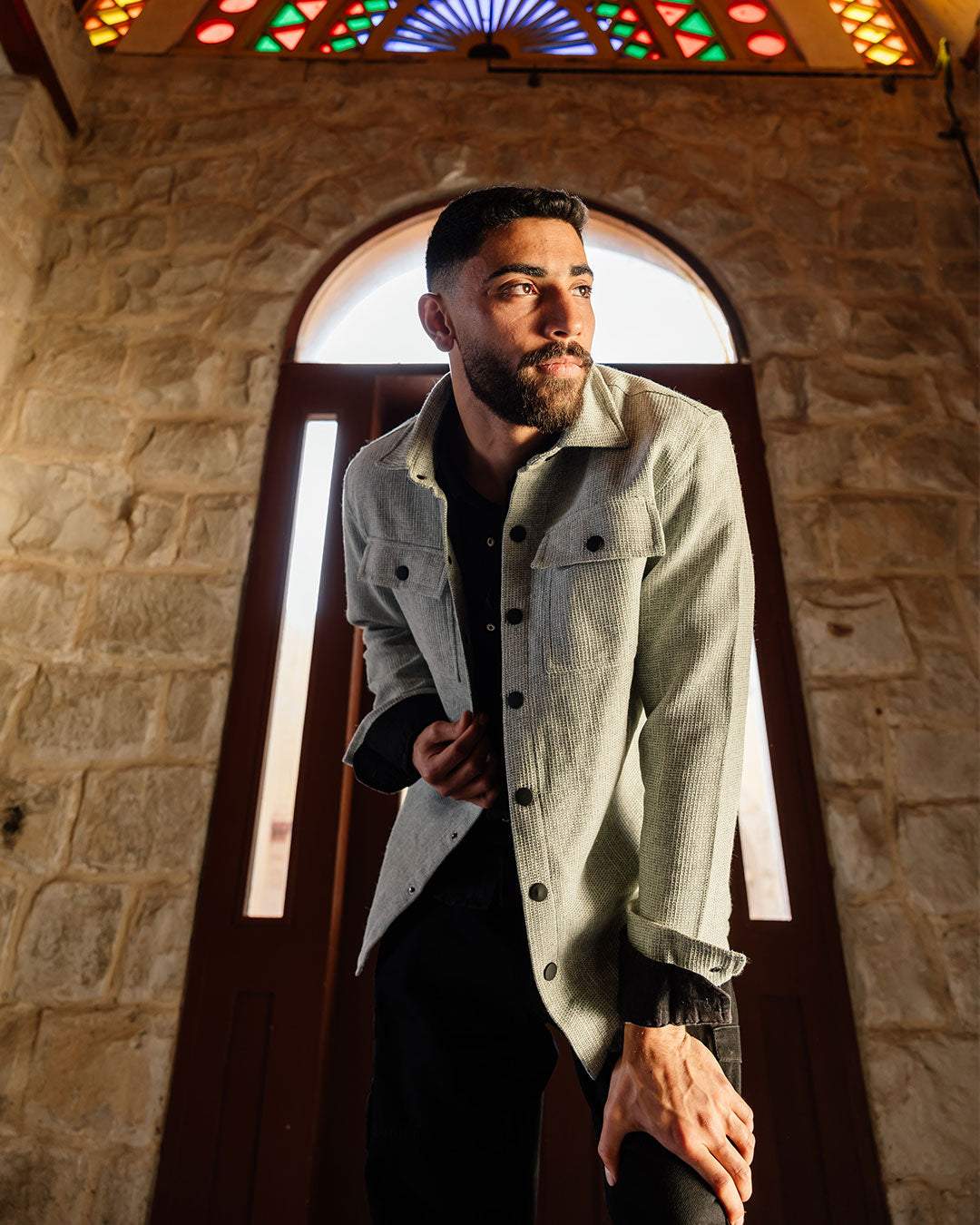 جاكيت بأزرار