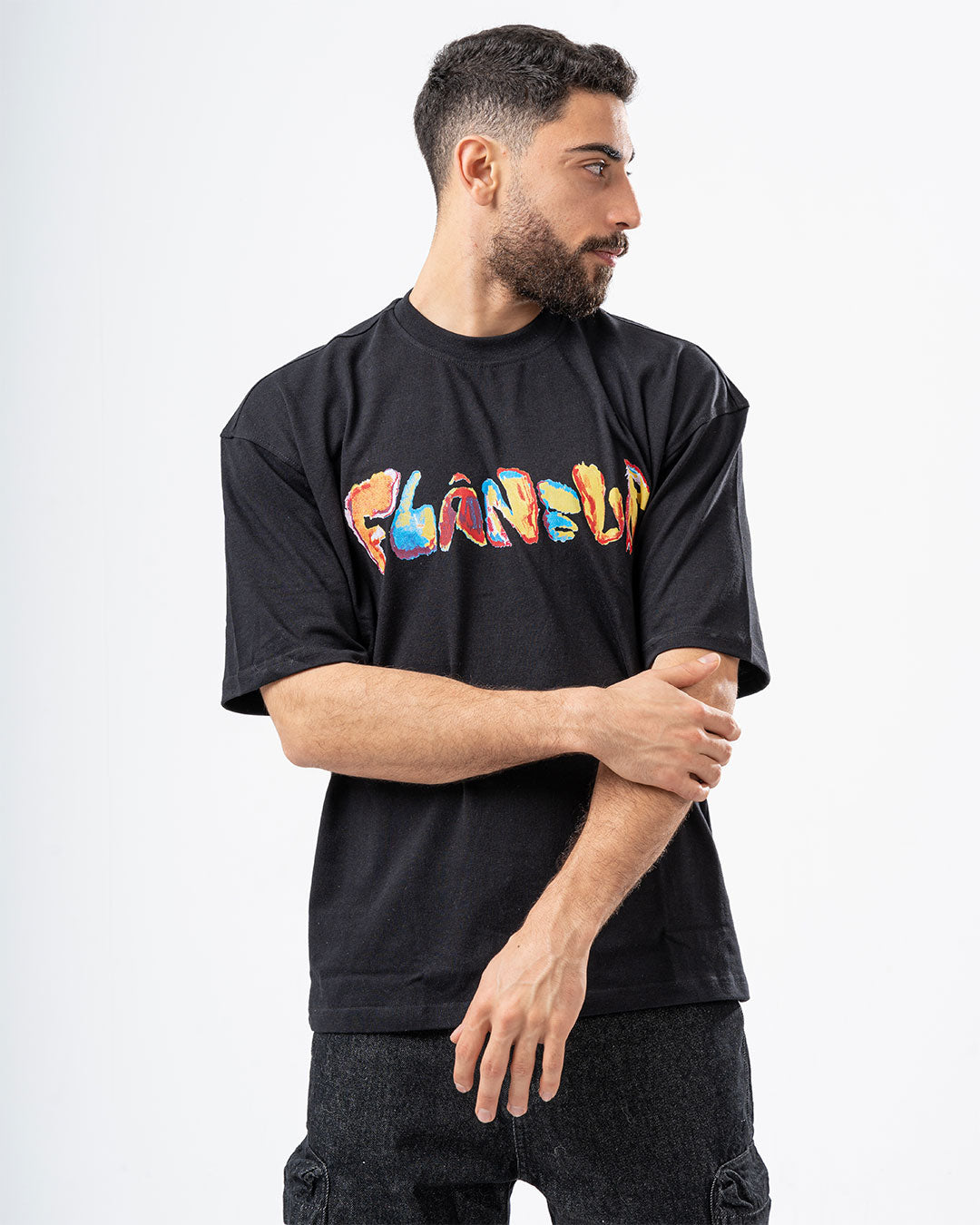 تي شيرت واسع